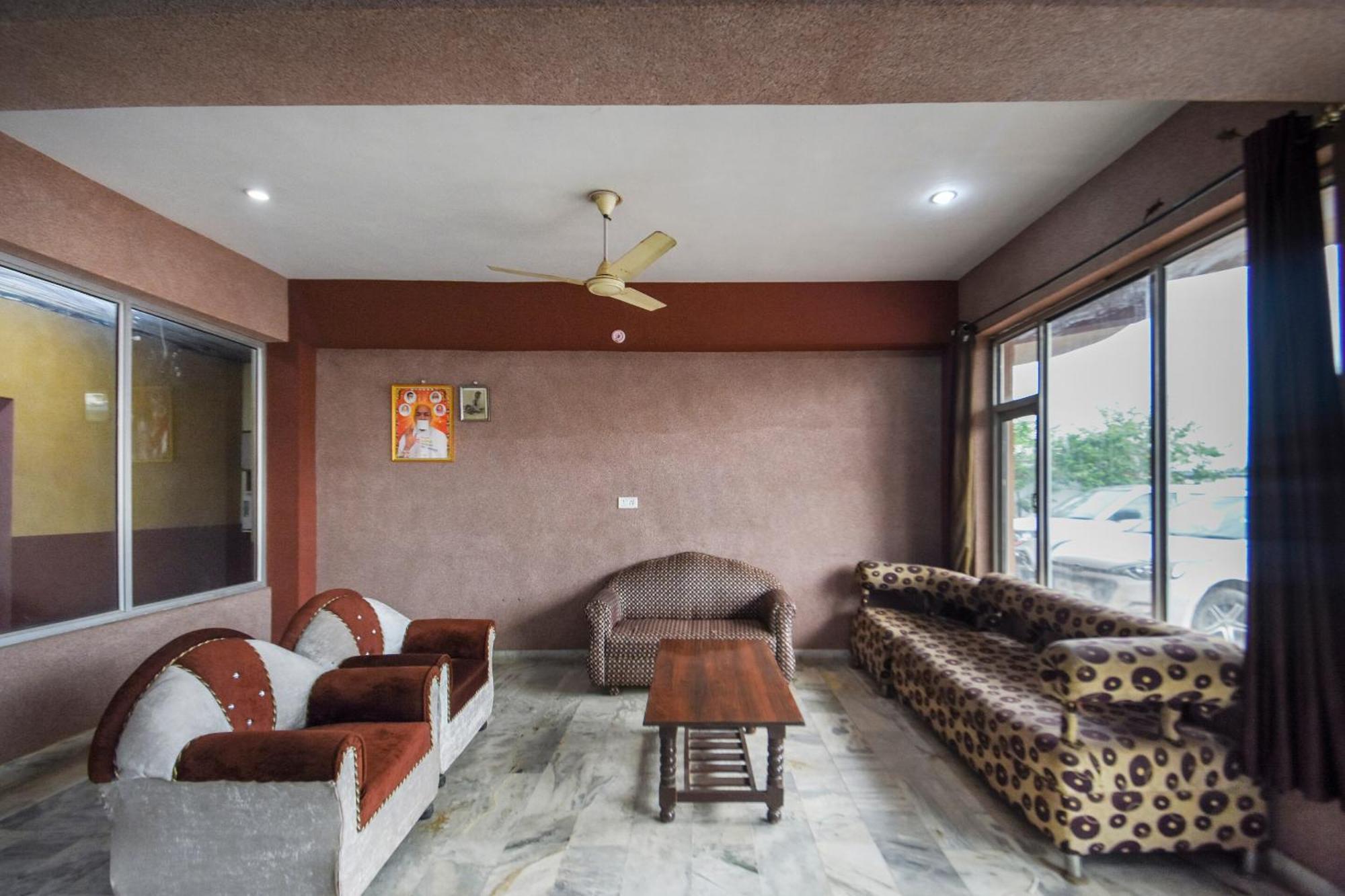 Oyo Flagship Vibes Hotel Nalagarh Exterior photo