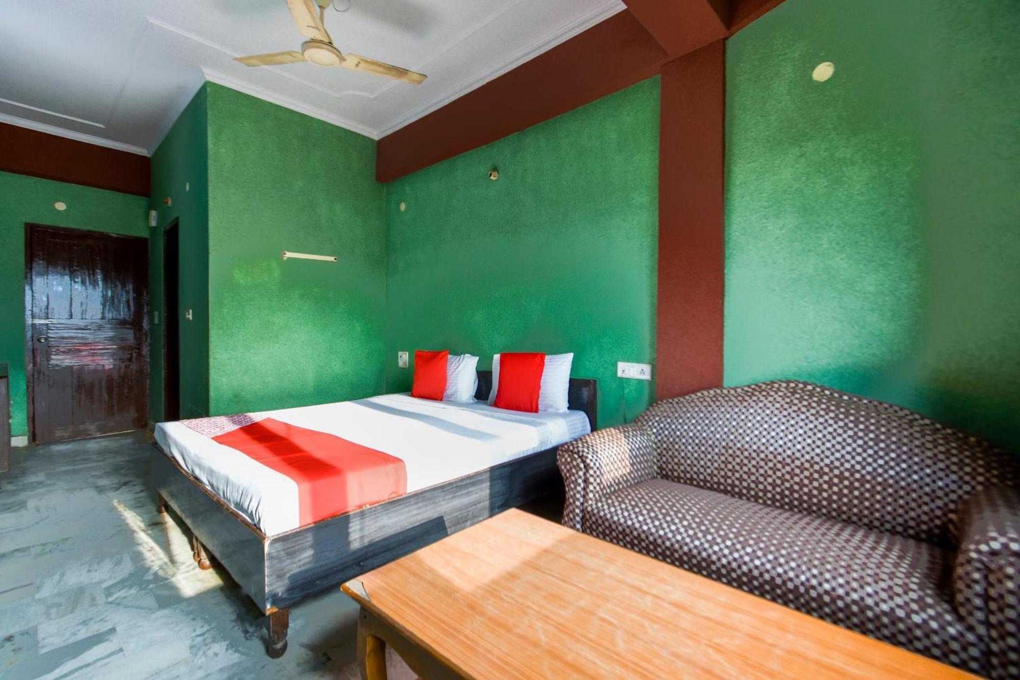 Oyo Flagship Vibes Hotel Nalagarh Exterior photo
